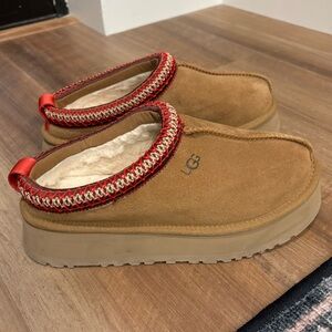 Ugh Tazz Slippers in Chestnut